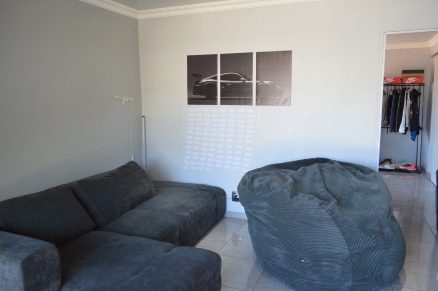 3 Bedroom Property for Sale in Wilkoppies North West